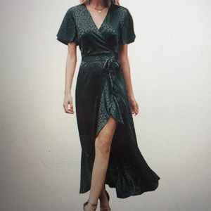 Woman’s Boho Leopard Ruffle Wrap